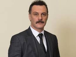 Kanatsiz Kuslar Fatih Al Muzaffer Karamaner Unluler Kus Gercekler
