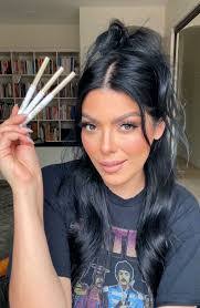 Sonia Castaneda's Instagram, Twitter & Facebook