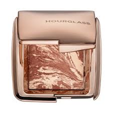 This palette features five shades. Hourglass Cosmetics Sephora