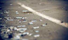Ardèche : une voiture chute de 20 mètres et s’embrase, au moins quatre morts