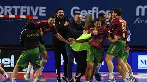 Rui medeiros, treinador do cister sport de alcobaça, será o treinador adjunto, da equipa feminina, da seleção nacional de andebol de praia, para as duas próximas épocas, ajudando agustin collado, o treinador principal. Historico Portugal Apura Se Para Os Jogos Olimpicos De Toquio