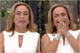 She has great talent for management in all walks of life, especially in business and financial matters. Cissa Guimaraes Late E Fas De Ana Maria Reclamam Constrangedor