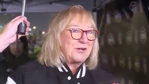 Donna Kelce APOLOGIZES For Being Rude To Taylor Swift During Interview