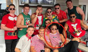 Her calls for the men to. Jack De Belin Drank With Teammates On The Weekend Of Alleged Sexual Assault Awollongong Nightclub Daily Mail Online