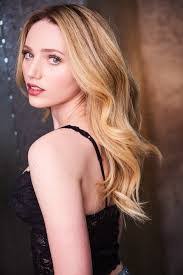 Stacy Eden's Instagram, Twitter & Facebook