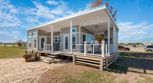 Park Model Homes Champion 520 Tiny House For Sale In Minneapolis Minnesota Tiny House Listings Park Model Homes Model Homes Tiny Houses For Sale