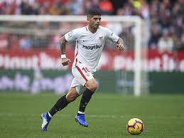 Banega, 31, is currently in his second spell at sevilla, who he initially joined. Arsenal Face Stiff Competition From Inter To Sign Sevilla S Ever Banega In January 90min