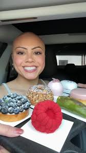 Trying more beautiful desserts in LA 😍