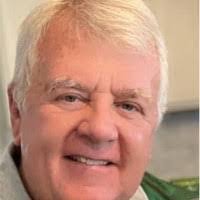 Chris Dills's Instagram, Twitter & Facebook