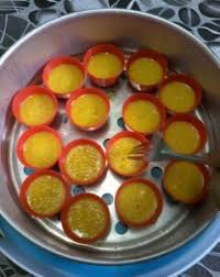 Anda boleh kisar jika mahu jagung manis terlebih dahulu.untuk sukatan santan cair pula, guna nibah 1:1 iaitu satu cawan santan pekat satu cawan air. Resepi Kuih Talam Kastard Jagung Paling Mudah 6 Langkah Je Aneka Resepi Mudah Dan Sedap