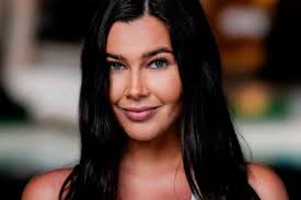 Dilemma's met Diva Brons: langere benen of een andere stem hebben?