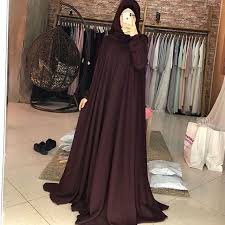 Goruntunun Olasi Icerigi Bir Veya Daha Fazla Kisi Islami Giyim Abaya Tarzi Kiyafet