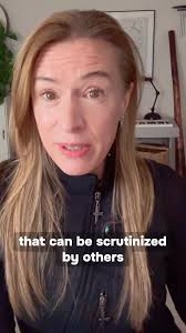 What’s the difference between objective and subjective claims?