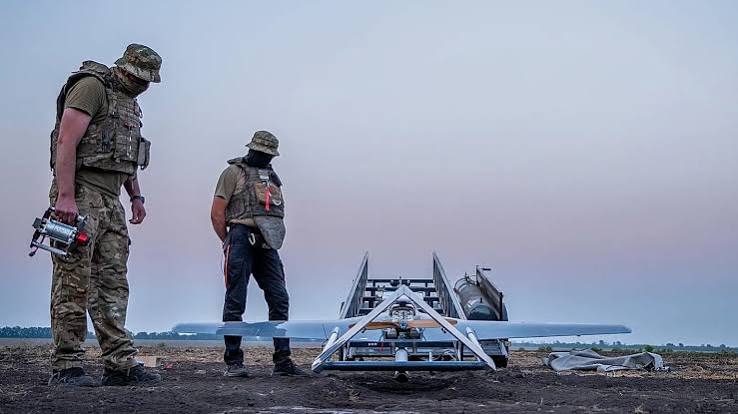 Drone de technologie militaire en vol