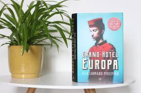 Grand Hotel Europa Ilja Leonard Pfeijffer Recensie Van Het Boek
