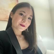 Jessica Cosenza's Instagram, Twitter & Facebook