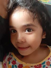 Con gái kêu đau đầu, mẹ nghi con bị dị ứng, tự tiện mua thuốc giảm đau