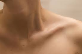 Check spelling or type a new query. 5 Penyebab Tulang Selangka Menonjol Dari Cedera Sampai Tumor
