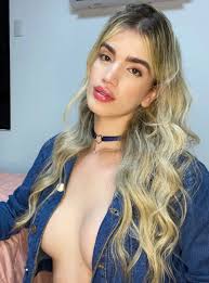 VALENTINA - Fleshbot