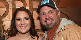 Garth Brooks' Daughter Allie Colleen Flaunts Neck Tattoo & Nose Ring in  Recent Update