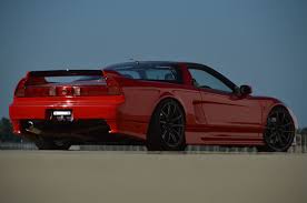 Jdm Spec Rhd 1991 Honda Nsx Lives In The U S Seeks New Owner Carscoops Nsx Small Luxury Cars Honda
