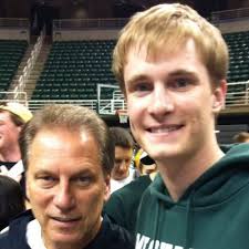 Daniel Mooney (@mooney_dan)