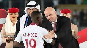 Almoez ali zainalabiddin abdullah (arabic: ÙƒØ£Ø³ Ø¢Ø³ÙŠØ§ Ø§Ù„Ù‚Ø·Ø±ÙŠ Ø§Ù„Ù…Ø¹Ø² Ø¹Ù„ÙŠ ÙŠØ­ØµØ¯ Ø¬Ø§Ø¦Ø²ØªÙŠ Ø£ÙØ¶Ù„ Ù„Ø§Ø¹Ø¨ ÙˆÙ‡Ø¯Ø§Ù Rt Arabic