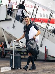 MC Alger (FC) from Algeria 🇩🇿 has landed in Liberia for their CAF  Champions League against FC Fassell, spotted carrying along their own  pillows.