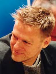 LUMEA Vin inundaţiile? Cu viaţa la dosar VARIA Cutremur în Indonezia LUMEA