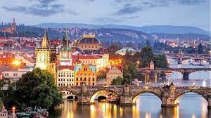 Česká republika) είναι χώρα στην κεντρική ευρώπη που συνορεύει προς τα βόρεια με την πολωνία. Tsexia To Etos 2018 To 8ermotero Sthn Praga Apo To 1775