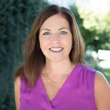 Deirdre Hogan's Instagram, Twitter & Facebook