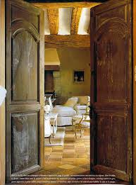 Hello these doors are currently sold out, we will be receiving a new container around 2/15 watch for new. Antique Doors Velvet Linen