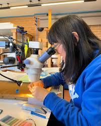 Back in the studio after a much-needed summer break! Starting 2025 fresh  with the surface cleaning of this delightful Elmer Needham painting  depicting some people enjoying the outdoors. Makes us miss those