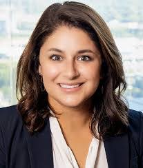 Elaine Naughton's Instagram, Twitter & Facebook