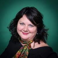 Candice Carson's Instagram, Twitter & Facebook