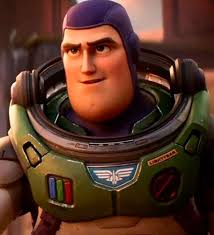 Em Lightyear, Buzz viaja no tempo e descobre identidade do vilão Zurg.  Saiba o que esperar do filme!