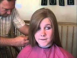 long hair all cut off into a cute bob( hit like if you like this video )