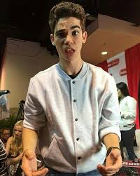 The great collection of cameron boyce wallpapers for desktop, laptop and mobiles. Cameron Boyce Oberkorper Frei 563x706 Download Hd Wallpaper Wallpapertip