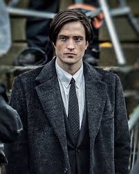 3 227 Likes 20 Comments The Batman Battinsonverse On Instagram More Photos Of Robert Robert Pattinson Twilight Robert Pattinson Movies Robert Pattinson