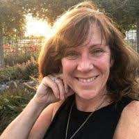 Kendra Hackett's Instagram, Twitter & Facebook