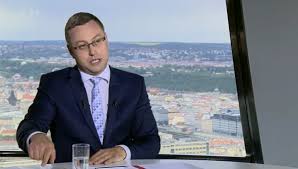 В чехии истерика и паника, политики и чиновники бегают по кабинетам, звонят, кричат — обвиняют друг друга в предательстве. Pavel Zeman By Sladil Delkou Funkcni Obdobi Zalobcu Se Soudci Ceska Justice