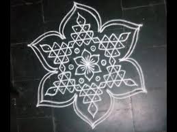 Simple Dotted Kolam With 7 4 Dots For Navarathri Rangoli Border Designs New Rangoli Designs Rangoli Designs