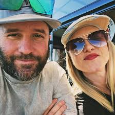 Enjoyed these delicious soft rolls with marinated steak slices, fried onion  and salad! Whose keen to try the 'Carnivore Platter' with me?