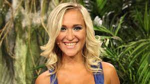 Nela slováková promluvila v pořadu extra host: Nela Slovakova Home Facebook