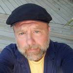 Chris Mckaskle's Instagram, Twitter & Facebook