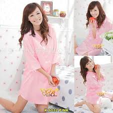 Enaknya piyama model ini mudah dipakai di mana saja, bahkan kalau mau nongkrong di teras depan rumah atau mampir ke toko dekat rumah juga nggak masalah. Jual Bajutidur Daster Kemeja Baju Tidur Piyama Kancing Satin Seksi Murah Di Lapak Aneka Bukalapak