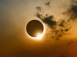 Find solar eclipses, lunar eclipses, and planetary transits worldwide from 1900 to 2199. Croisieres Hurtigruten Propose D Admirer La Prochaine Eclipse Solaire Depuis La Mer