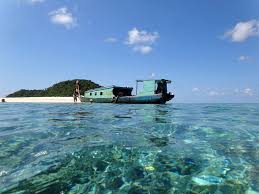 Maluku is culturally and geographically associated with melanesian. Kei Islands Maluku Islands Indonesia Roamindonesia Com