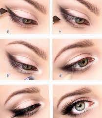 Make A Gentle Cross Between Smokey Eyes And Winged Liner By Using A Black Eyeshadow Instead Of L Winged Liner Makeup Smokey Eye Makeup Winged Eyeliner Tutorial