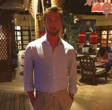 @lewishamilton ha appena pubblicato u. Claudio Marchisio Vacanze In Famiglia Alle Maldive Con Polemica Finale Le Foto Gossip